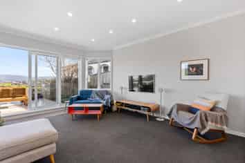 89 Nevay Road, Miramar