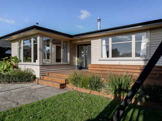 36 Keeling Street, West End