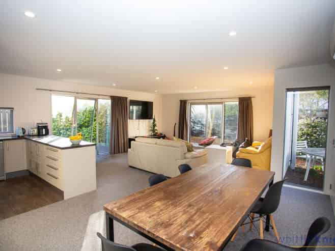 2/24a Bowen Street, Upper Riccarton