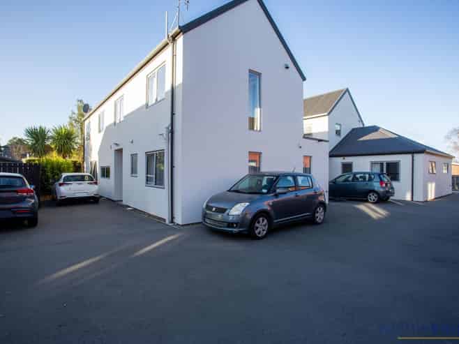 2/24a Bowen Street, Upper Riccarton