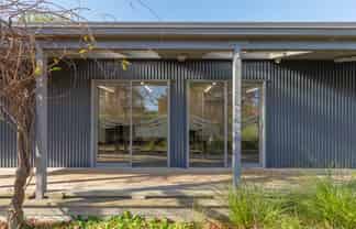 All-In-One: Offices, Warehousing, Storage and Yard