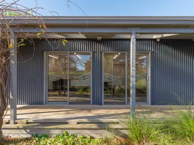 All-In-One: Offices, Warehousing, Storage and Yard