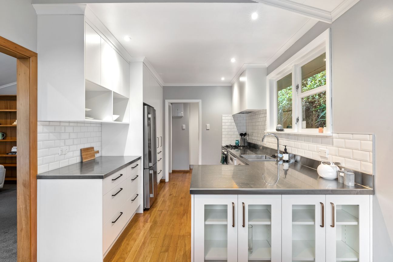 Mid Century Style. Sunny Ngaio Living - Prikaz 6