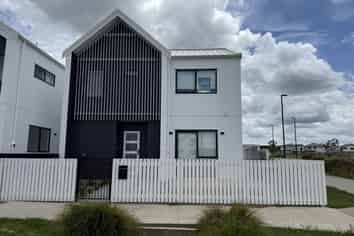 1 Green Bamboo Road, Hobsonville