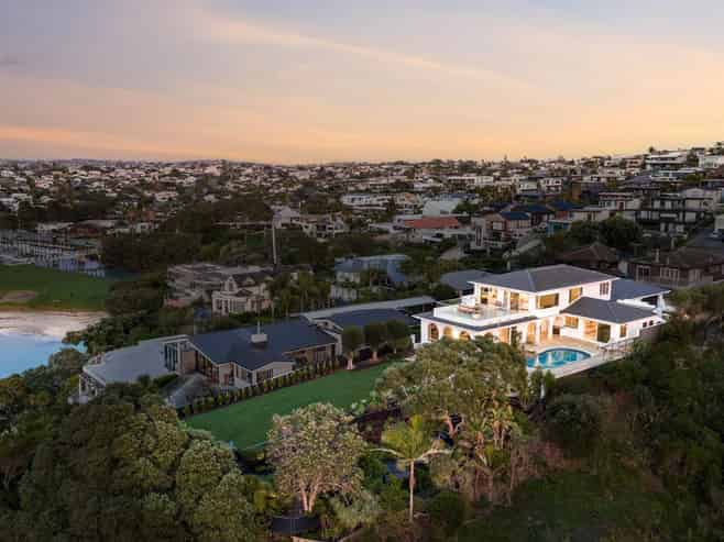  23D Beach Road, Castor Bay