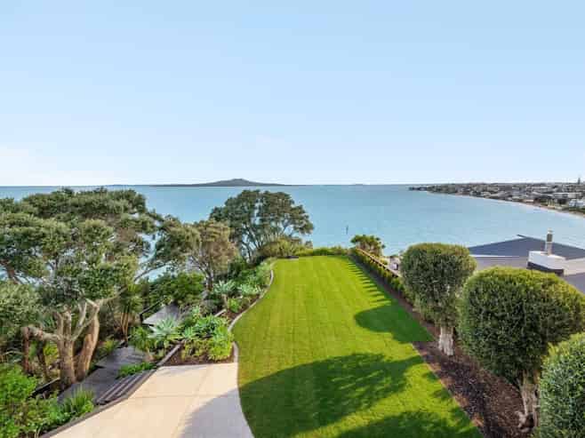  23D Beach Road, Castor Bay
