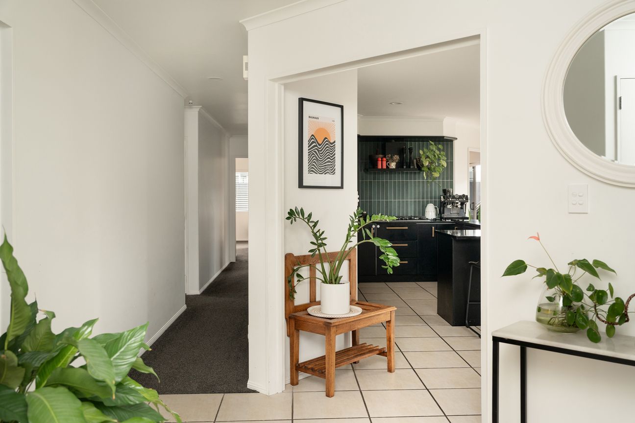 Modern, Sunny & Move-In Ready - Widok 4