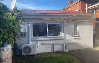 A/8 Howe Street, North Dunedin