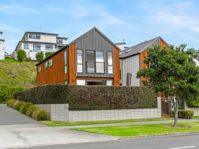 66 Arran Point Parade, Orewa