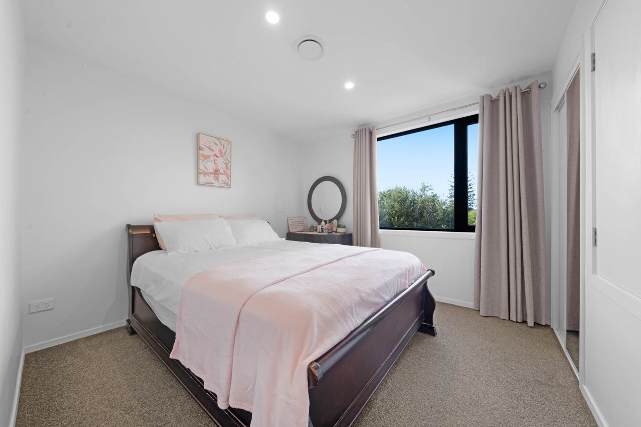 Semi-Furnished & Ready for You - Mehr
