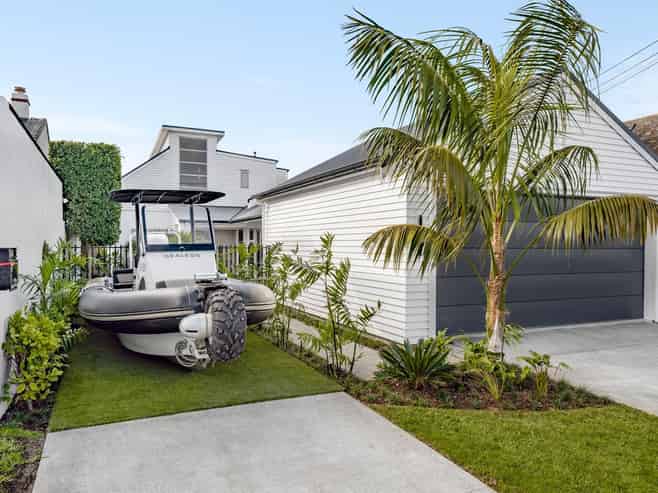  5 Holiday Road, Milford