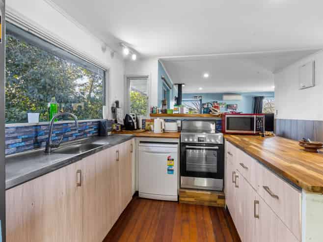 32 Lawry Street, Blagdon