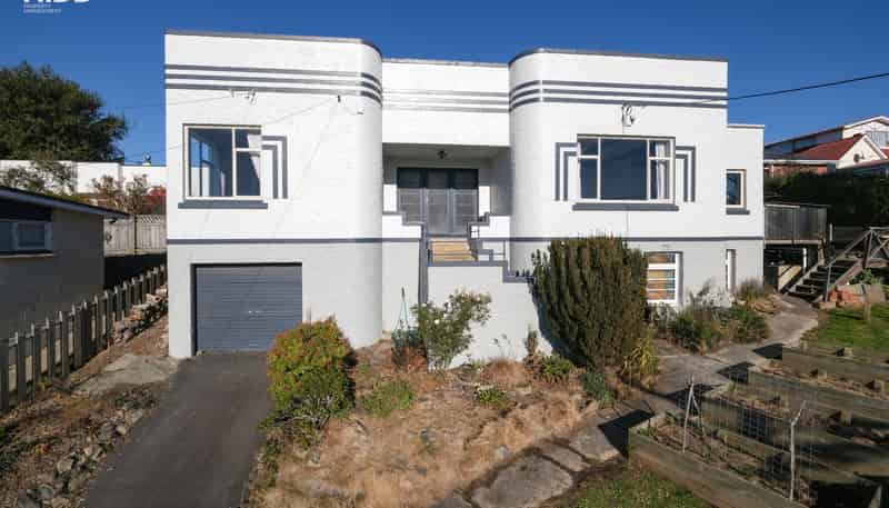 21 Springhill Road, Mornington