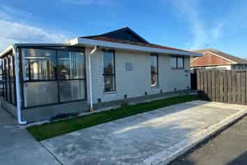 17a Apollo Place, Papanui