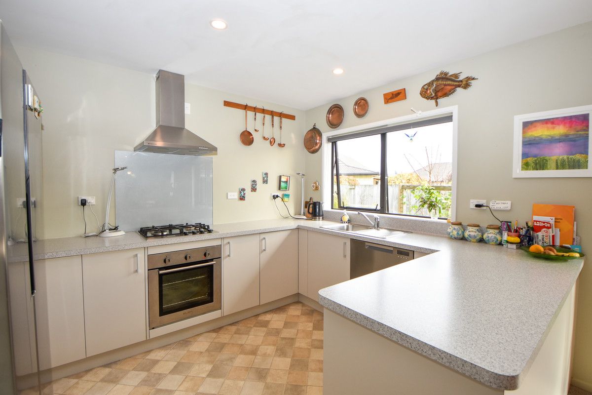 Easy Living - With a Little Extra - Ansicht 2