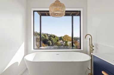 Brand New Executive Home - Panoramic Views – pohled 3