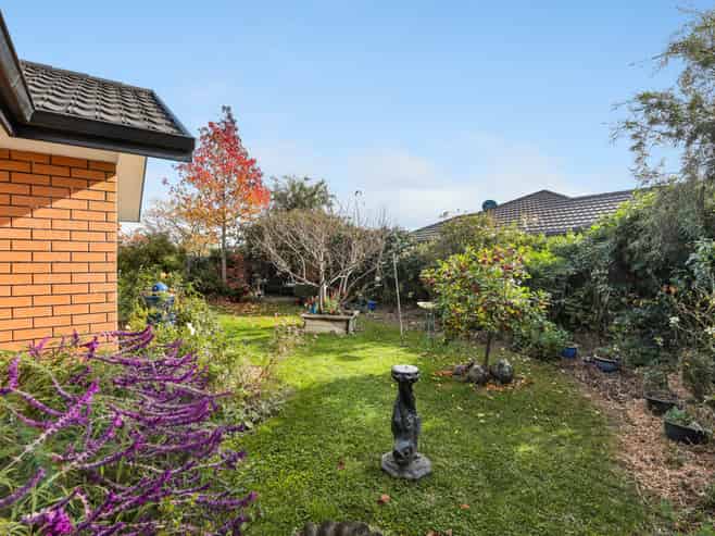 15 Puketea Place, Redwoodtown