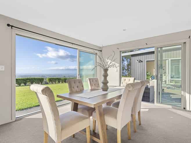 1089 Plymouth Road, Koru