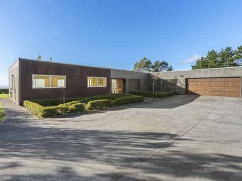 1089 Plymouth Road, Koru