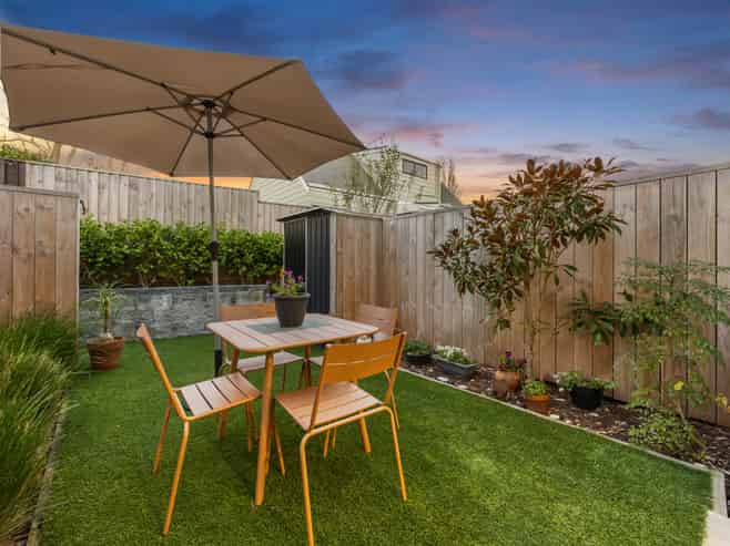 7/10 Fathom Place, Te Atatu Peninsula