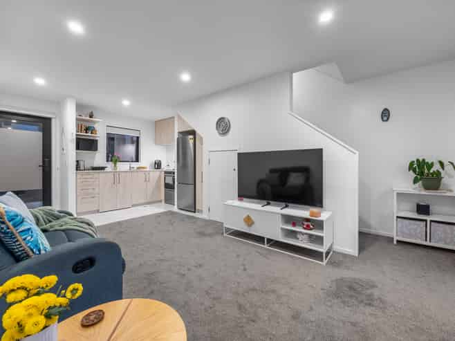 7/10 Fathom Place, Te Atatu Peninsula