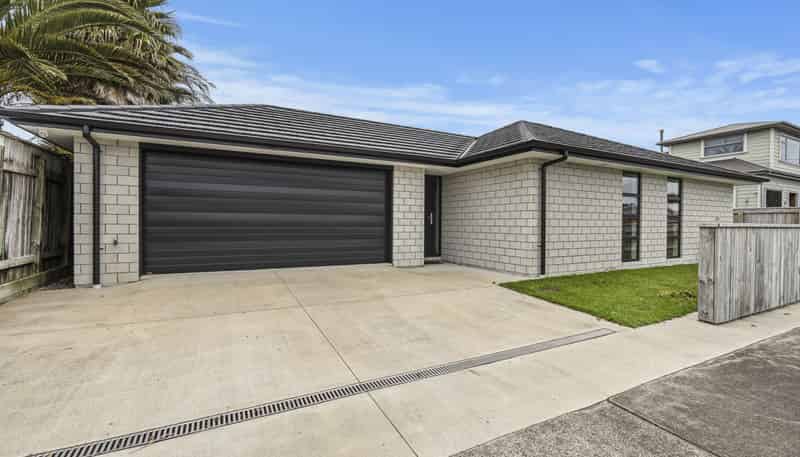 1/5 Massey Street, Westown