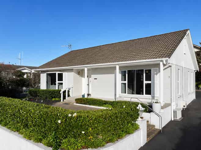 7 Tiffiney Place, Chartwell
