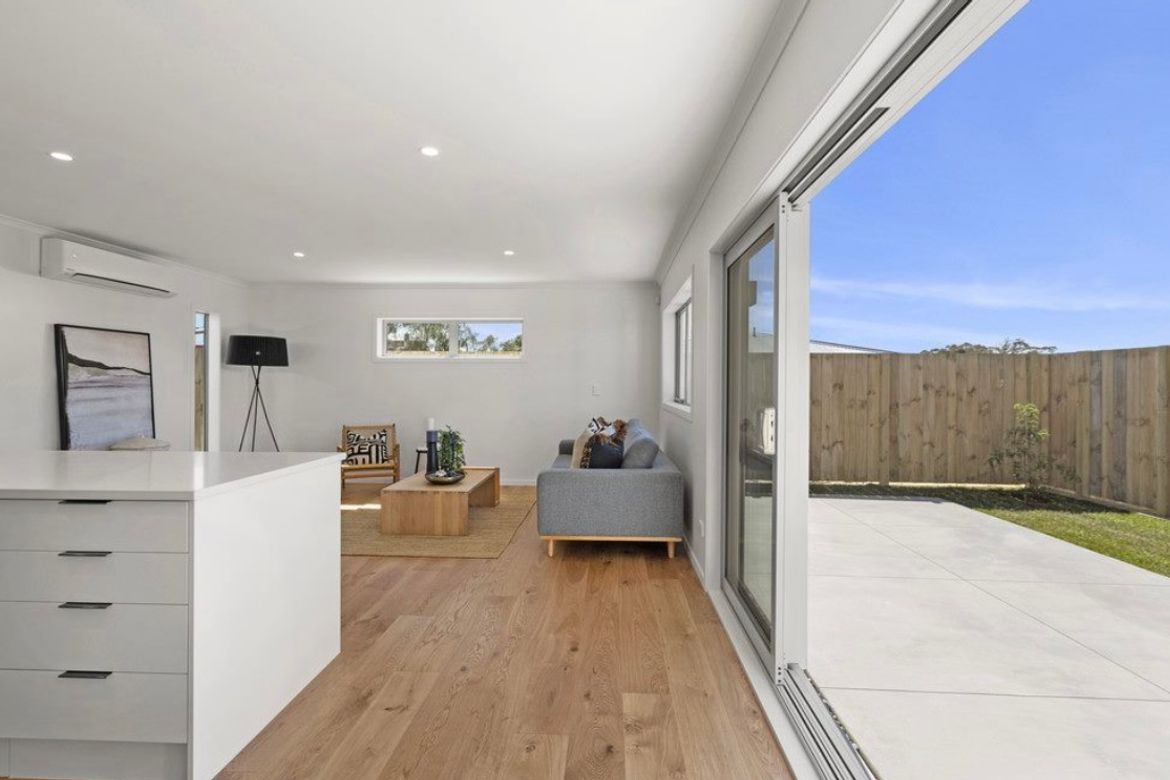 FREEHOLD AND ALMOST NEW - Ansicht 4