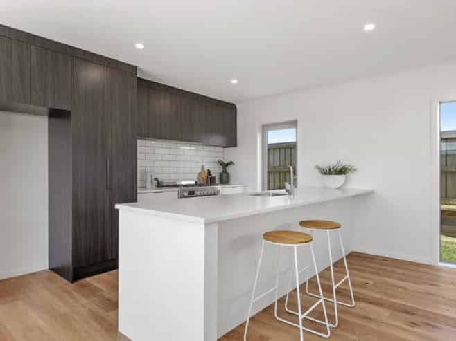 24 Rocky Road, Huntington