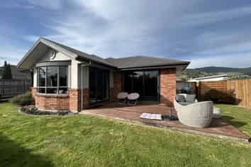 30 Cambelldon Crescent, Stoke