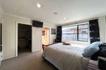 30 Cambelldon Crescent, Stoke