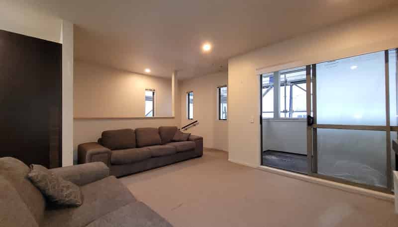 76B/21 Hunters Park Drive, Three Kings