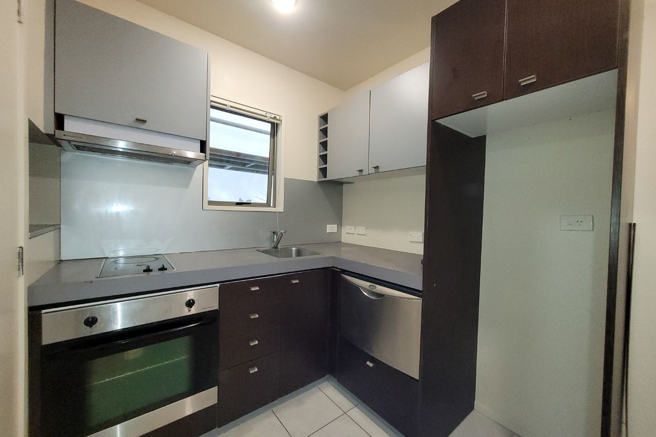 Upstairs 1 Bedroom Unit in Providence - Widok 5