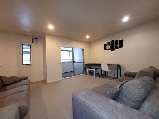76B/21 Hunters Park Drive, Three Kings