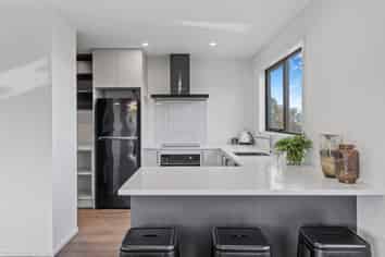 22 Macleod Avenue, Halfway Bush