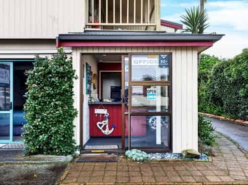 Beachside Lifestyle Motel Business in Ōhope