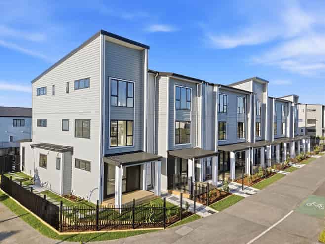 5/157 Bremner Road, Karaka