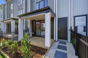 5/157 Bremner Road, Karaka
