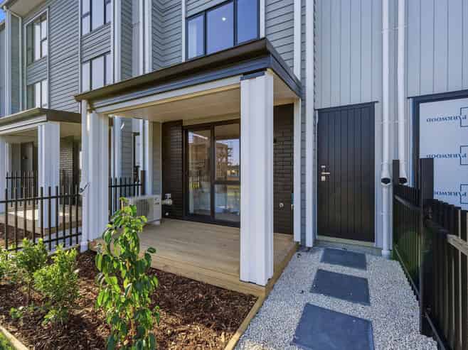 5/157 Bremner Road, Karaka