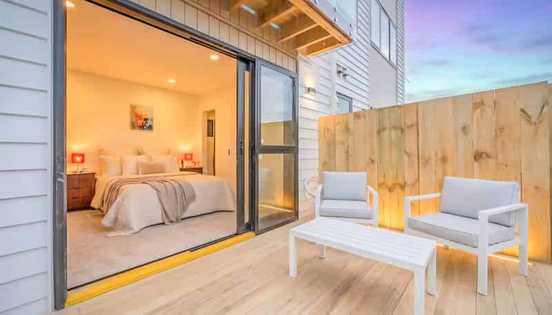1B Edwards Avenue, Henderson