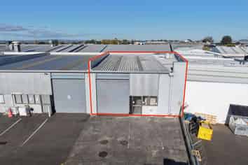 128sqm industrial unit
