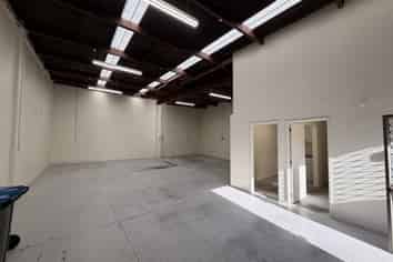 128sqm industrial unit