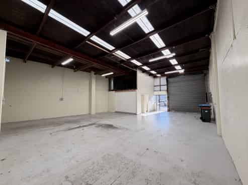 128sqm industrial unit