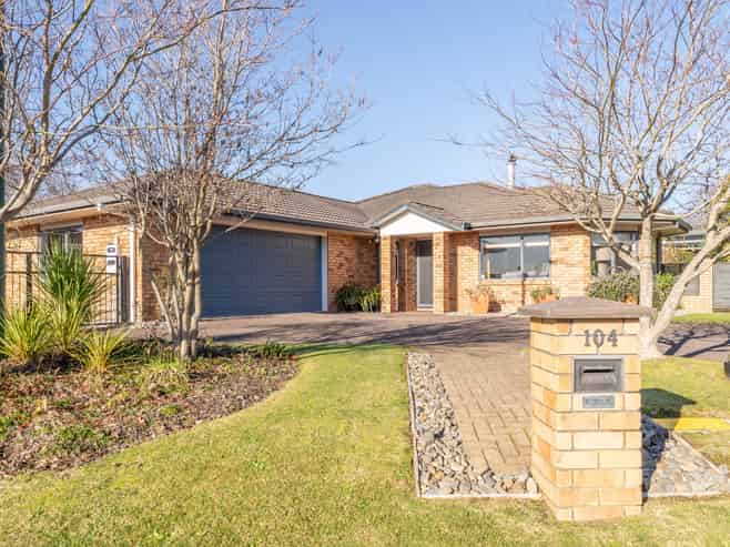 104 Rimuvale Street, Pukehangi