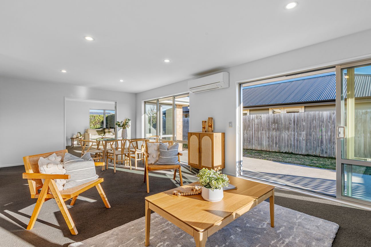 A Smart Start in Oxford Estate! - Widok 4
