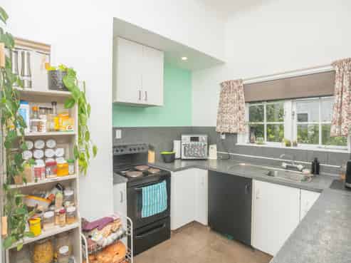 121 IRANUI ROAD, Inner Kaiti