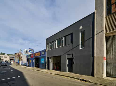 Versatile Te Aro Workshop + Apartment