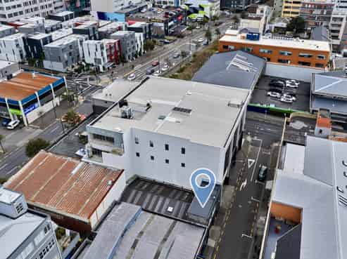 Versatile Te Aro Workshop + Apartment
