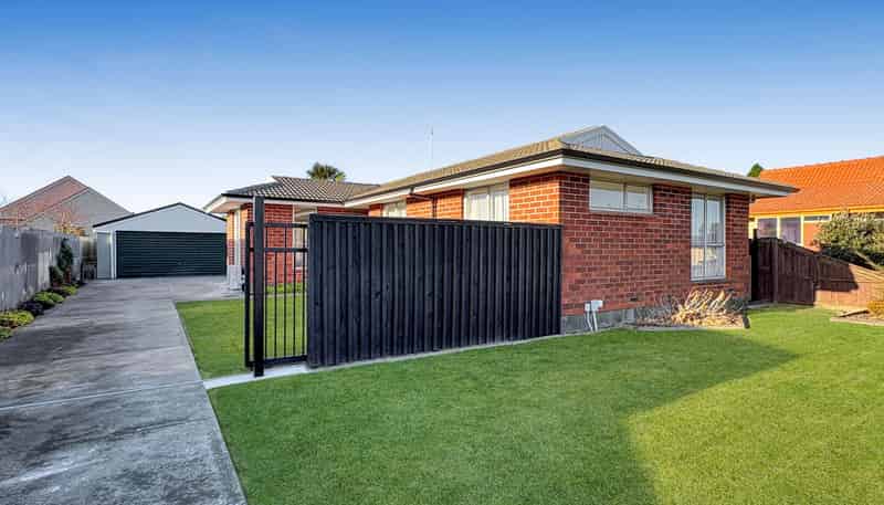 32 Trevor St, Hornby