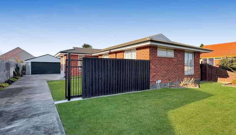 32 Trevor St, Hornby